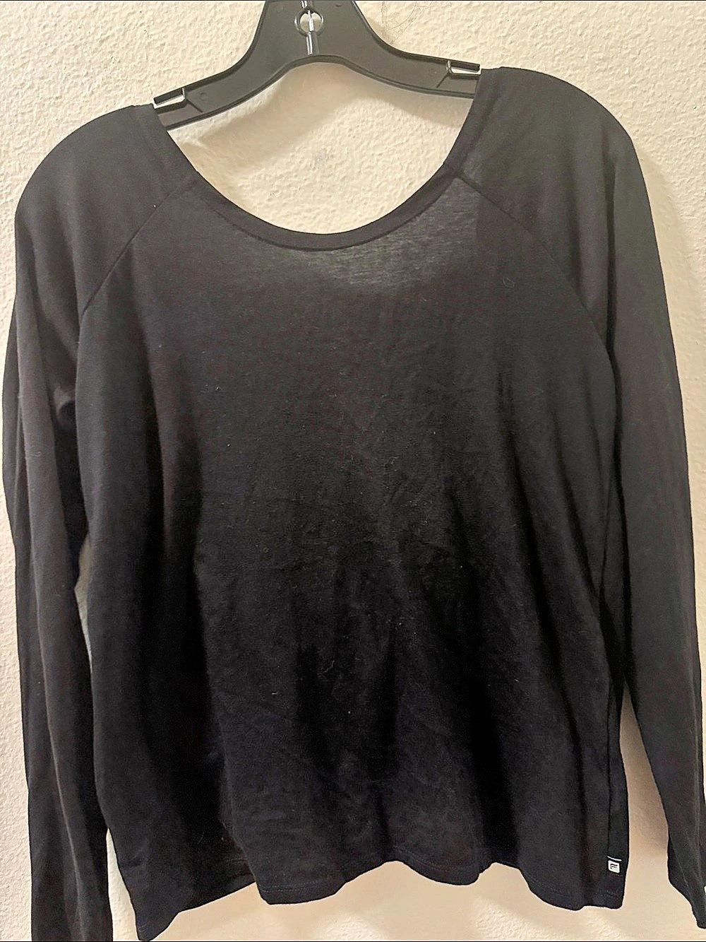 Fabletics Twist-Back Long Sleeve Top Black Small